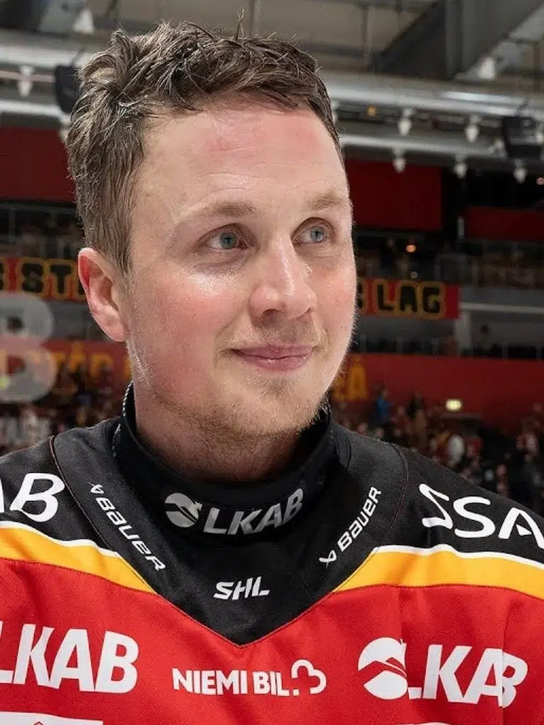 Jonas Berglund Biography: Wiki, Age, Career, Height, Weight, Girlfriend, Net Worth & More